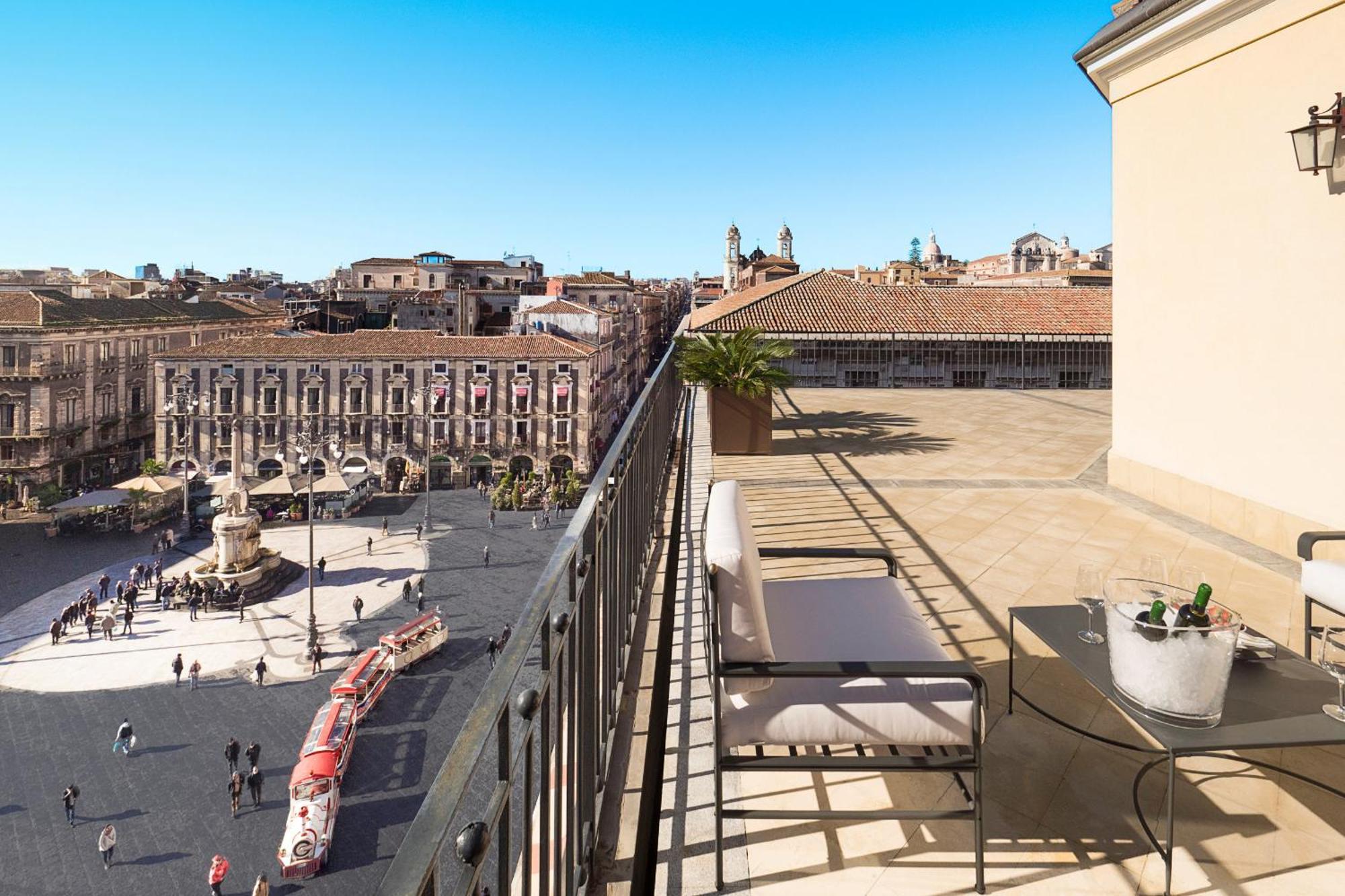 Penthouse Duomo Catânia Exterior foto