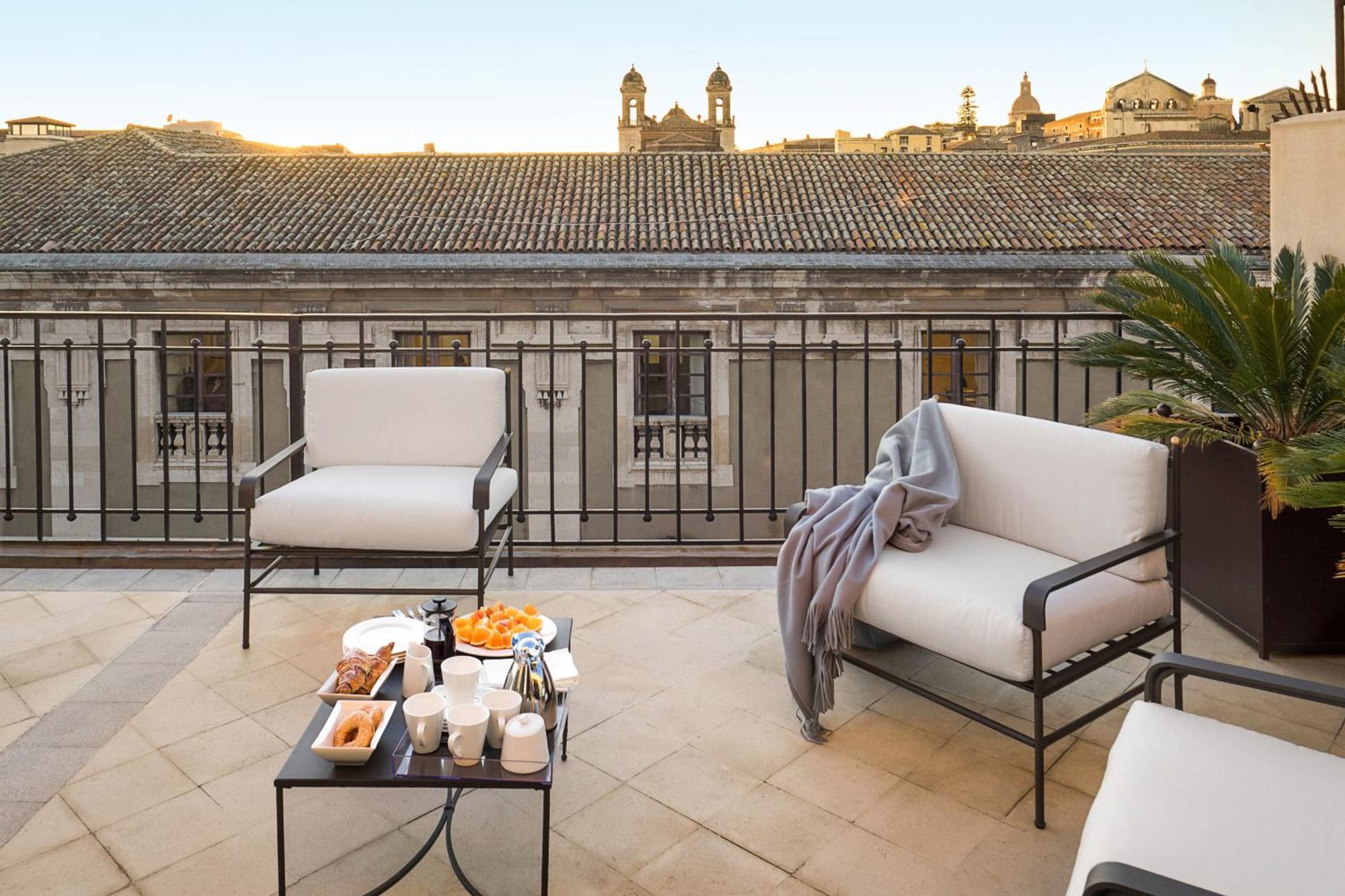 Penthouse Duomo Catânia Exterior foto